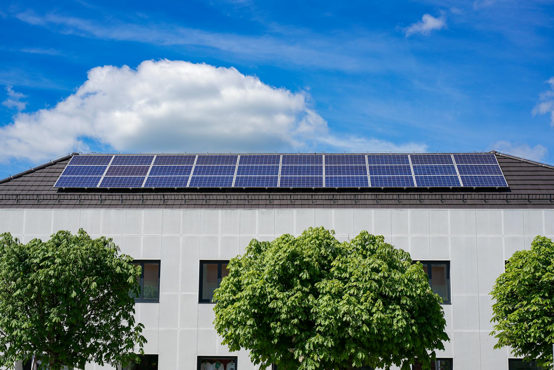Residential rooftop solar panels generating power for home energy storage system